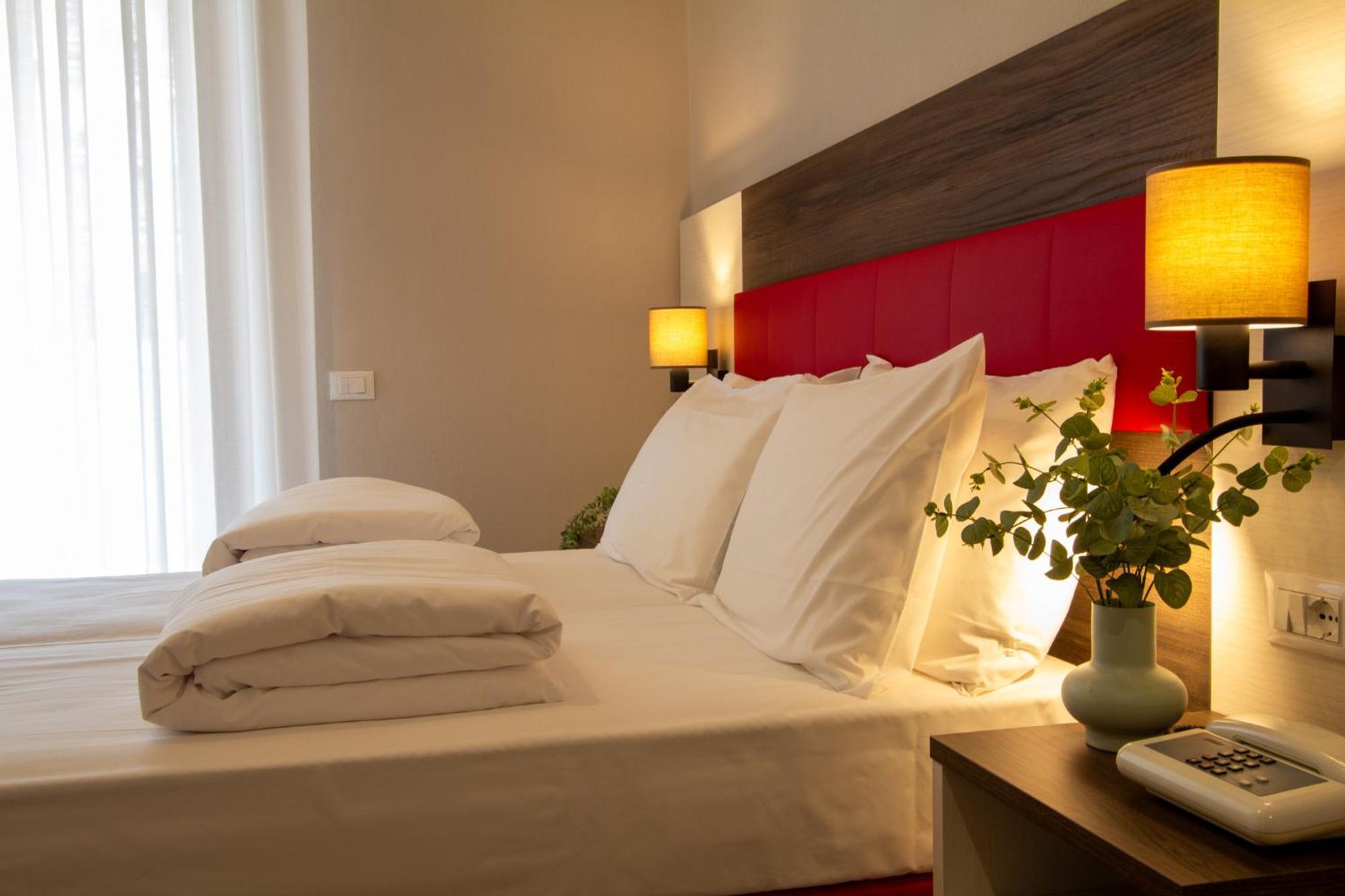 Hotel Benacus ตอร์รีเดลเบนาโก ภายนอก รูปภาพ