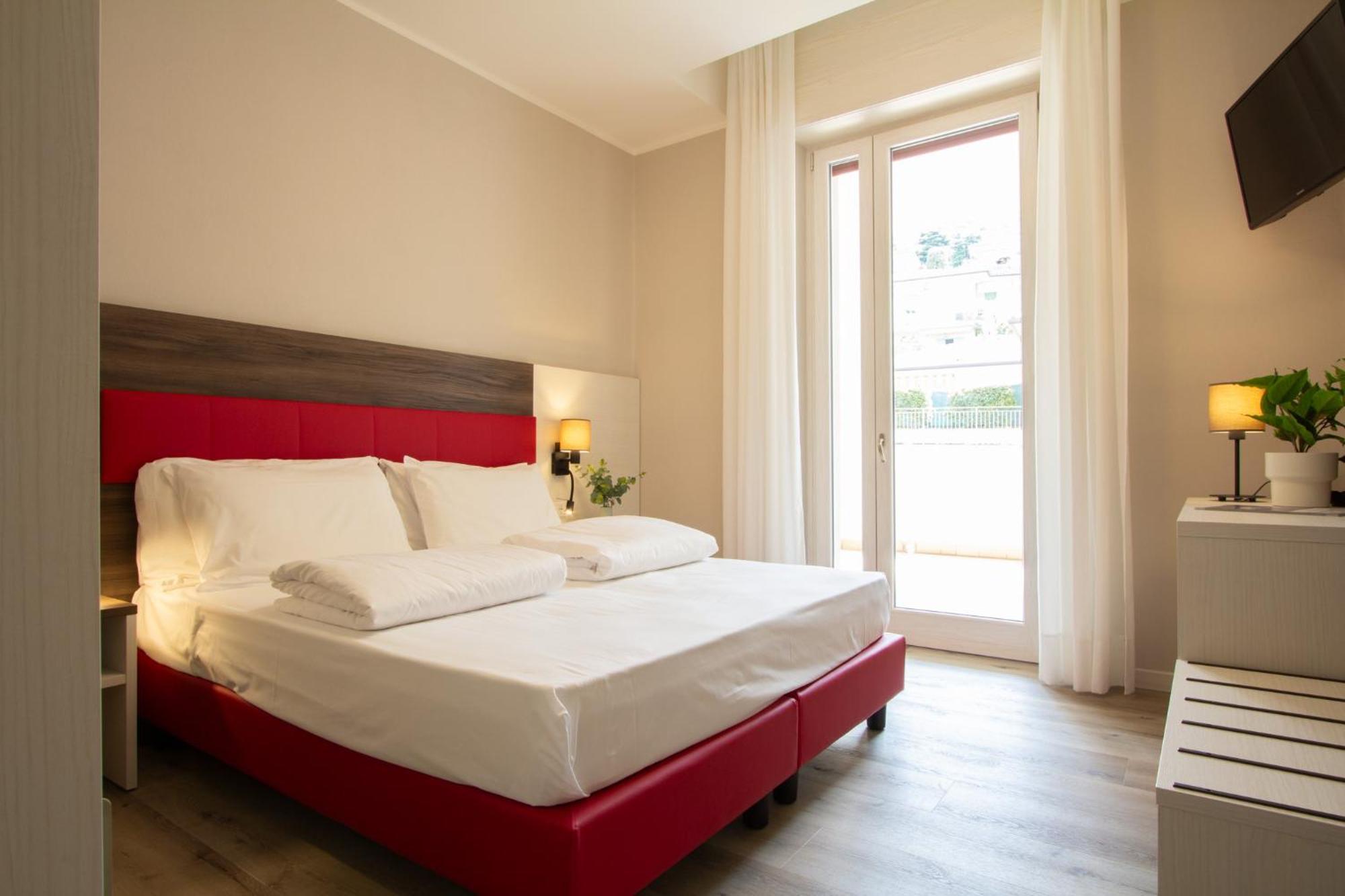 Hotel Benacus ตอร์รีเดลเบนาโก ภายนอก รูปภาพ