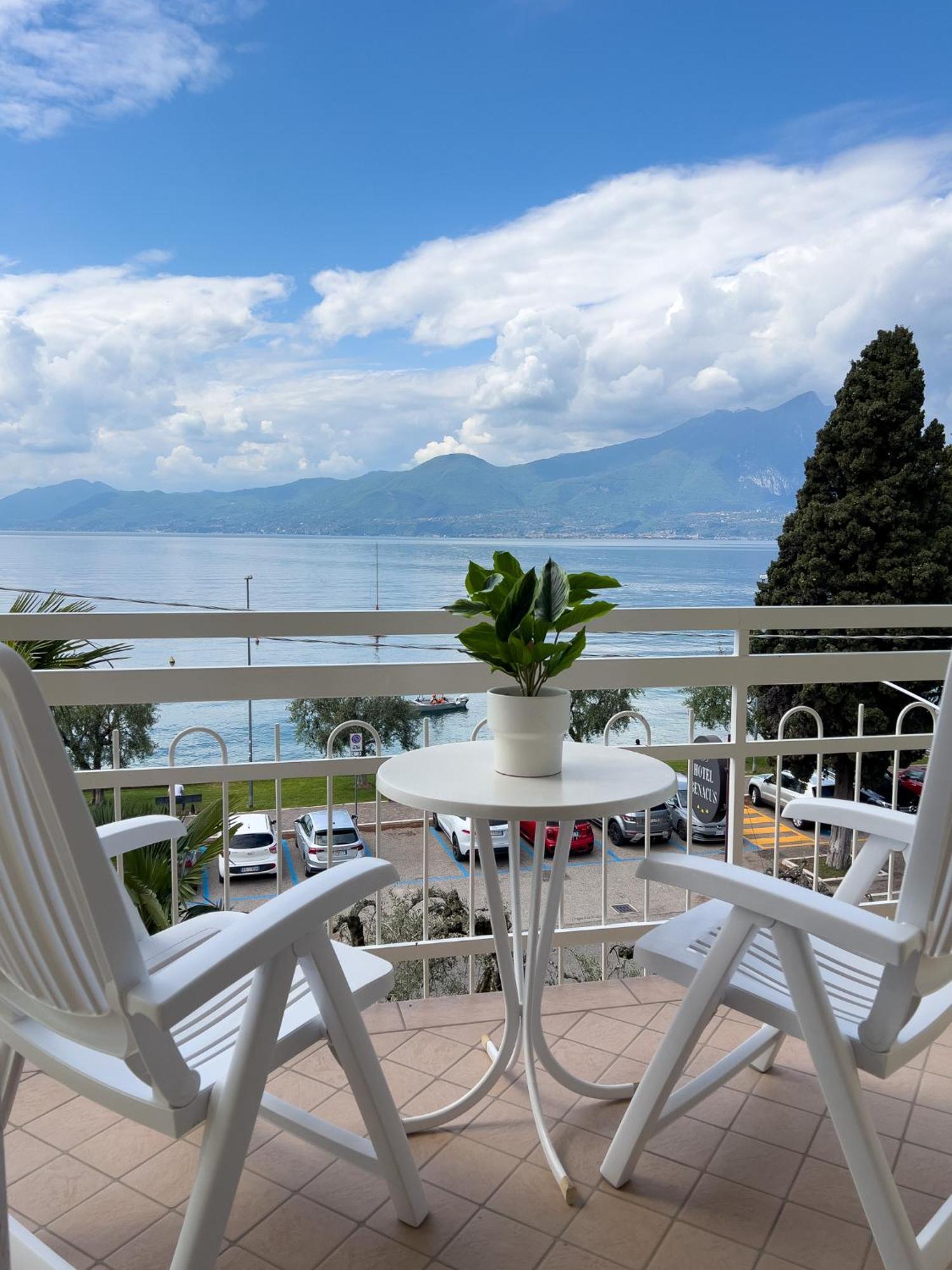 Hotel Benacus ตอร์รีเดลเบนาโก ภายนอก รูปภาพ