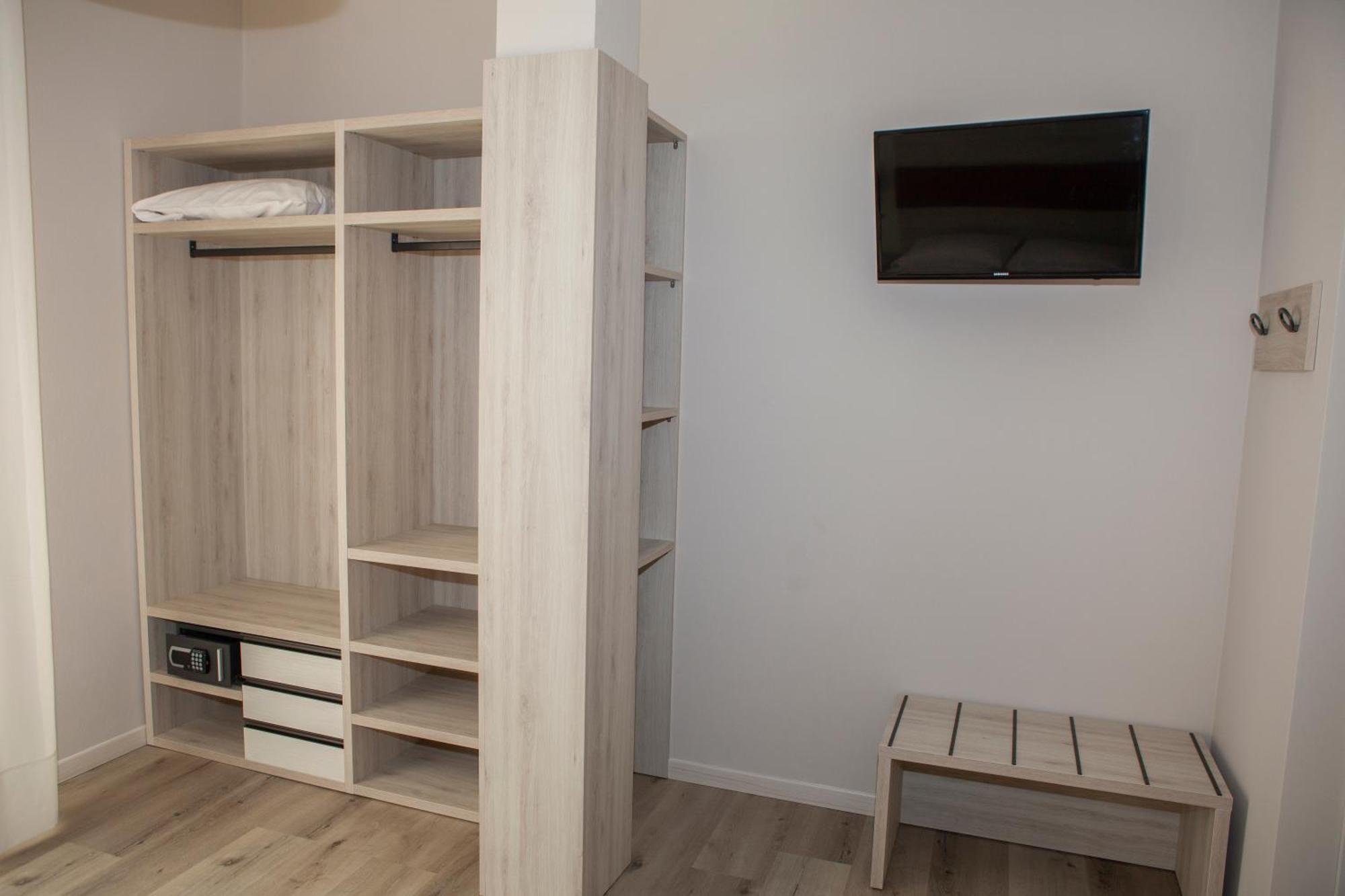 Hotel Benacus ตอร์รีเดลเบนาโก ภายนอก รูปภาพ